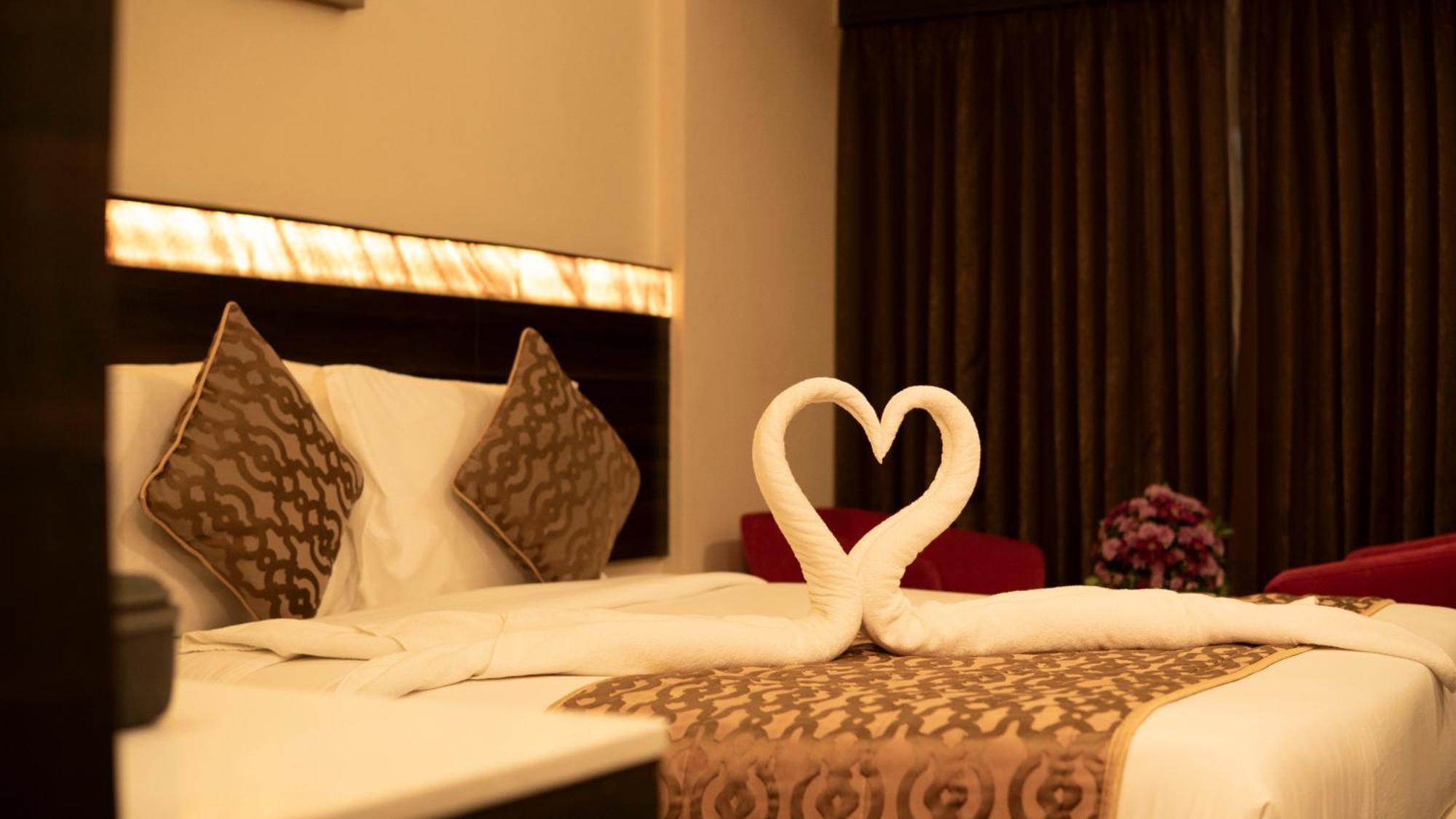 Hotel Park Elanza Chennai Esterno foto