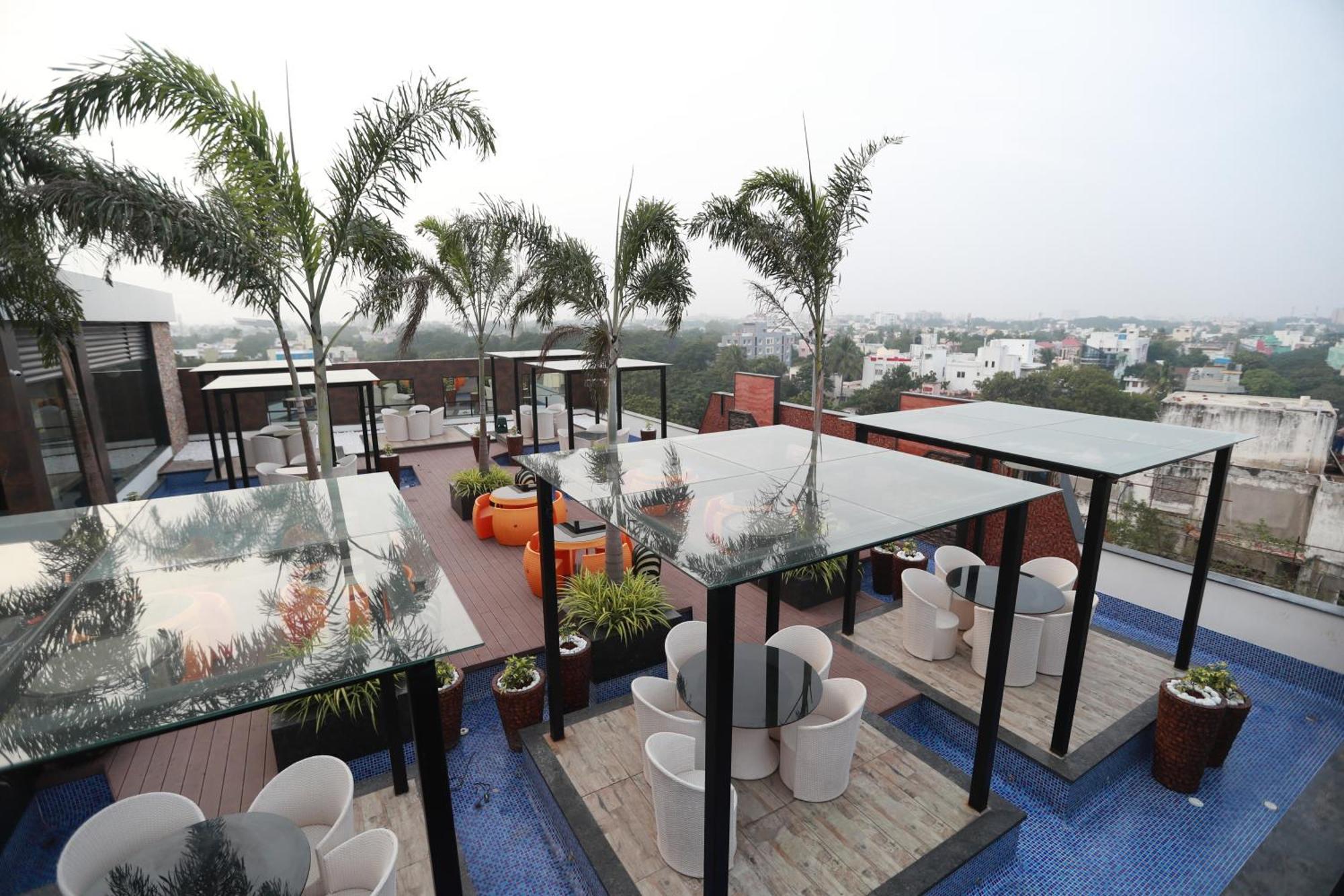 Hotel Park Elanza Chennai Esterno foto