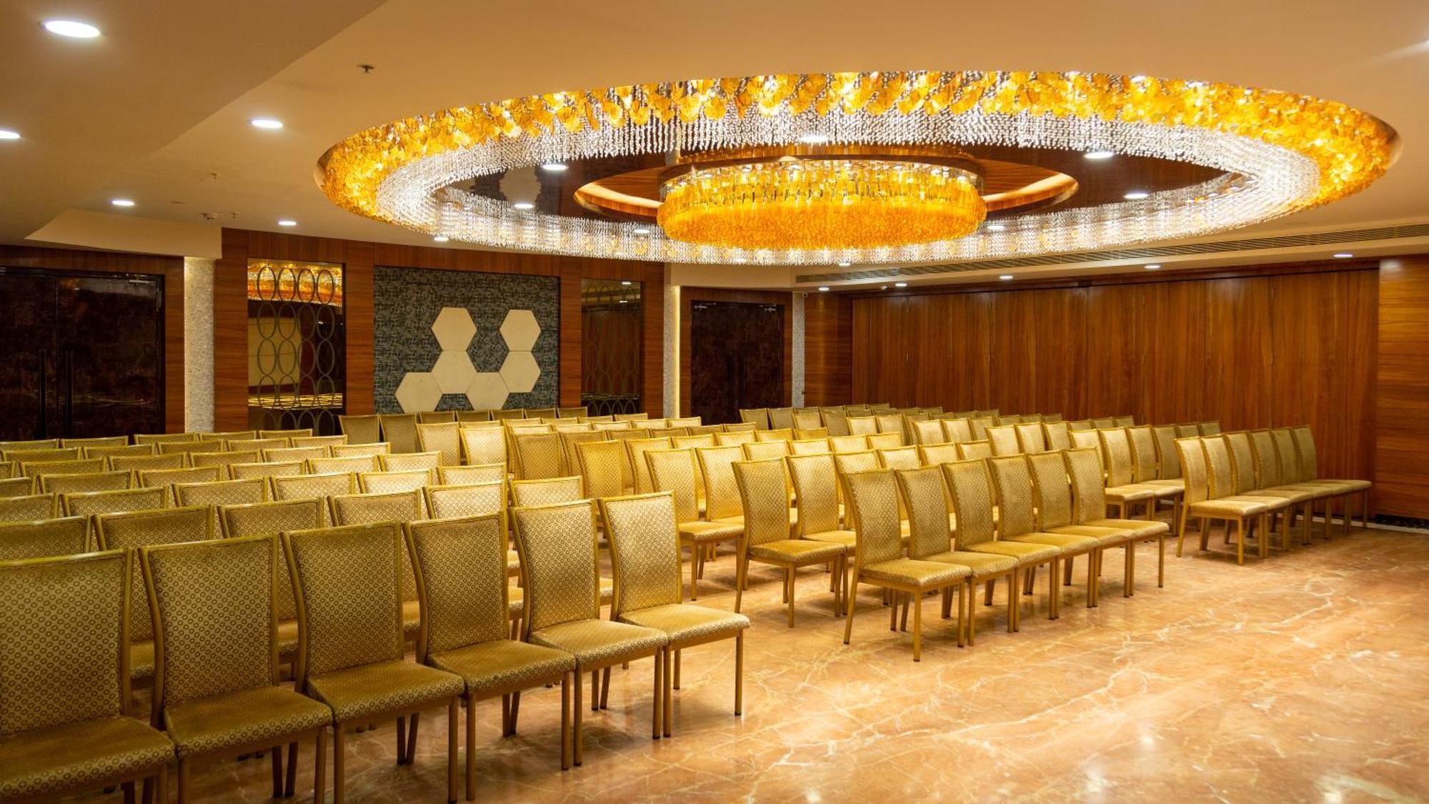 Hotel Park Elanza Chennai Esterno foto
